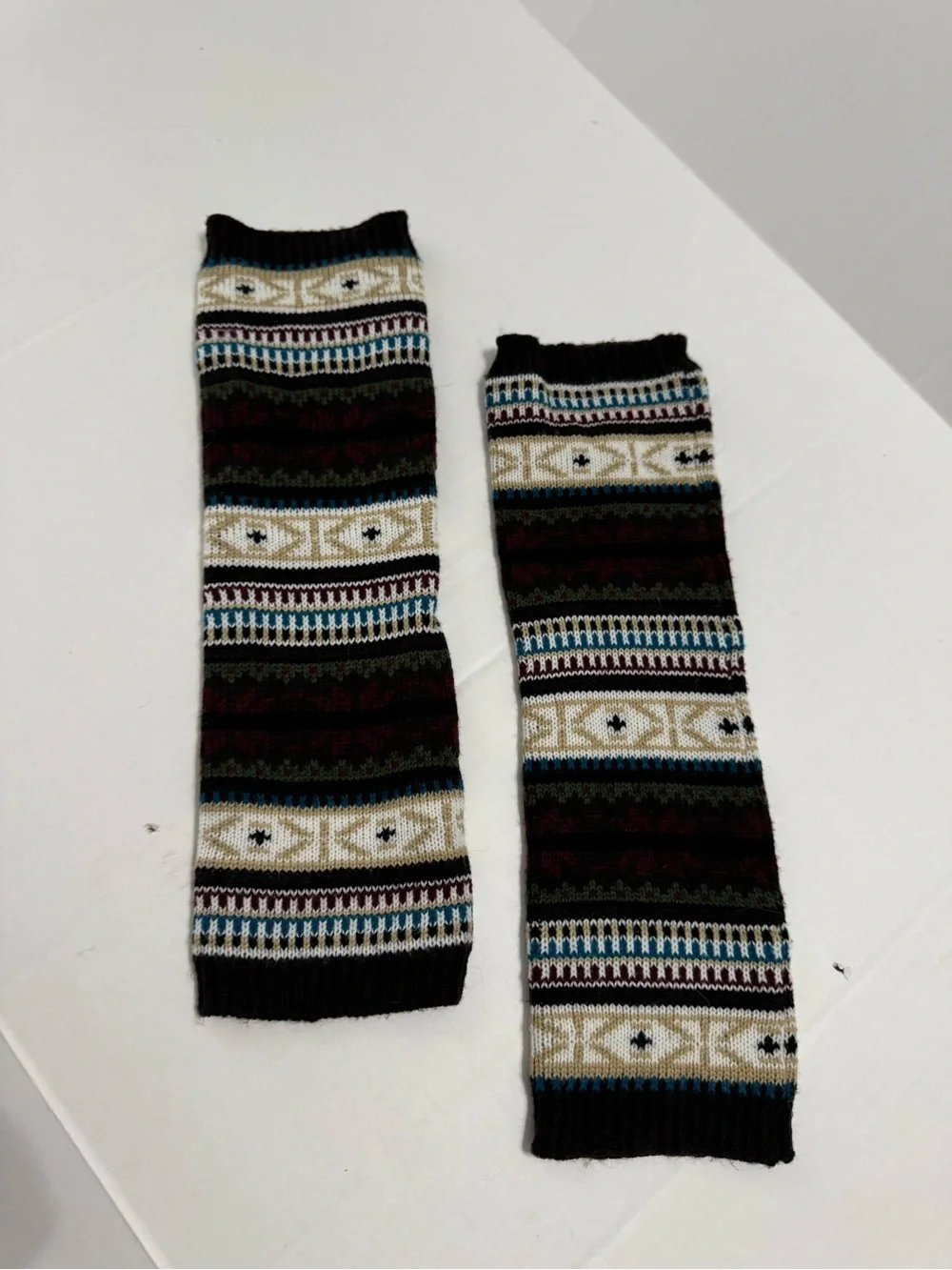 Steve Madden Women's Fair Isle Pattern Knit Leg Warmers